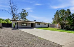 1325 E AVALON Drive, Phoenix, AZ 85014