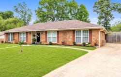 209 Cheryl St, Longview, TX 75604