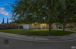 521 Oak Fair Way, Bakersfield, CA 93309