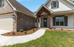 128 Micawber Loop, Hattiesburg, MS 39402