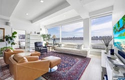 9 Somerset Lane, Edgewater, NJ 07020