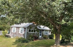 43 Red Lily Pond Road, Centerville, MA 02632
