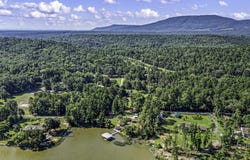 10101 Lakeshore Loop, Dardanelle, AR 72834