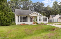 408 Somerset Cove, Jacksonville, NC 28546