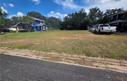 2410 Woodbend Drive, Bryan, TX 77803