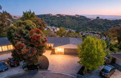 28016 Whitestone Ct, Hayward, CA 94542