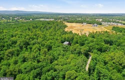 190 OUTBACK Drive, BUNKER HILL, WV 25413