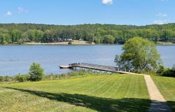 88 Deer Lake Ln, Murray, KY 42071