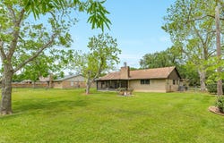 131 Singleton, Jones Creek, TX 77541