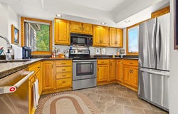 8 Rock Cove Lane, GALENA, IL 61036
