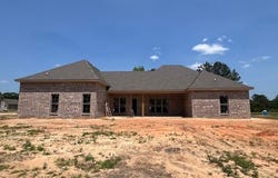 563 Moselle-Seminary Rd, MOSELLE, MS 39459