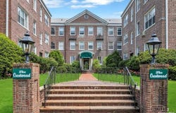 1 Meadow Drive, Woodmere, NY 11598