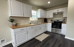 802 E 6th, Nixon, TX 78140