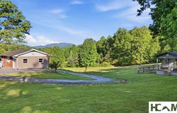 29 Bert Waldroop Road, Franklin, NC 28734