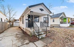 1228 E Jarvis Avenue, Hazel Park, MI 48030