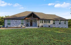 15040 Parrick Road, Gravette, AR 72736