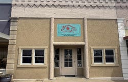 102 N Main, Eureka, KS 67045
