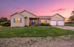 2490 Deer Drive, Stanchfield, MN 55080