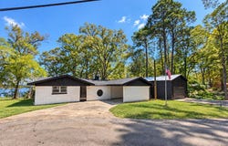 275 Lighthouse Drive N, Hemphill, TX 75948