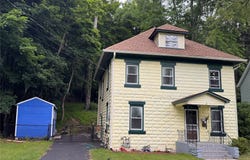 39 Reservoir Avenue, Port Jervis, NY 12771