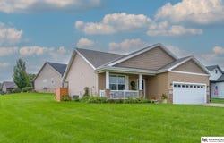 15803 Young Circle, Bennington, NE 68007