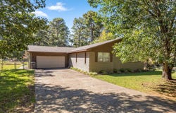 901 W Iowa St., Beebe, AR 72012