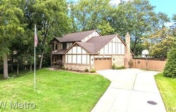294 Miracle Drive, Troy, MI 48084