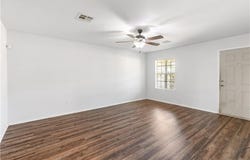 1297 Cottage Grove Circle, Bryan, TX 77801