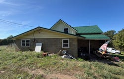 1350 Butterbean Ridge Rd, Philo, OH 43771
