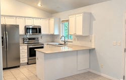 281 WINCHESTER Dr, Springville, UT 84663