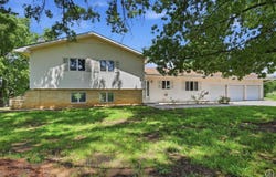 10720 NW 86th St, Silver Lake, KS 66539