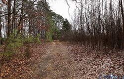 W Store Rd, Halifax, VA 24558