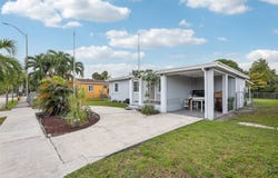 6230 E 2nd Ave, Hialeah, FL 33013