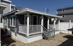 7 Dover Avenue, Hampton, NH 01830-3031