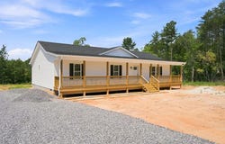 104 Abrams Rd, Farmville, VA 23901