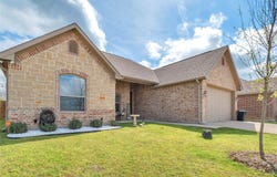 129 OAK SPRINGS Loop, Mabank, TX 75147