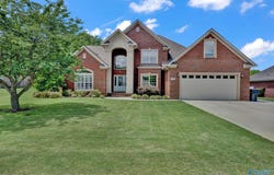 180 Derby Drive, Decatur, AL 35603