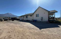 1379 Oak Street, Weed, CA 96094