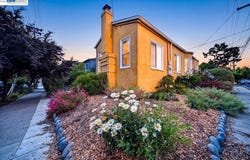 1175 Camelia St, Berkeley, CA 94702
