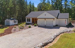 180 Persimmon Drive, Saluda, SC 29138