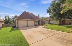 721 Clover Place, Biloxi, MS 39532