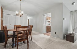 3064 Kent Road, Stow, OH 44224