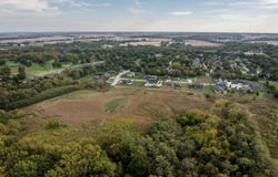 400 LONG Drive, Quincy, IL 62305