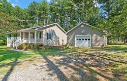 290 Pinewood Dr, Pamplin, VA 23958