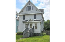 606 E Spruce St, Sault Ste Marie, MI 49783