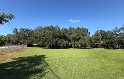 1116 E 142ND Avenue, TAMPA, FL 33613