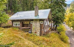 420 W Pearl St, Wallace, ID 83873