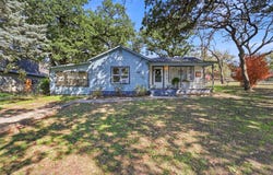 425 Dunaway Lane, Azle, TX 76020