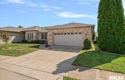 2919 S MEADOWBROOK Road, Springfield, IL 62711