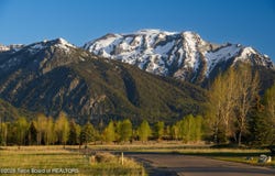 805 E OATGRASS Road, Jackson, WY 83001